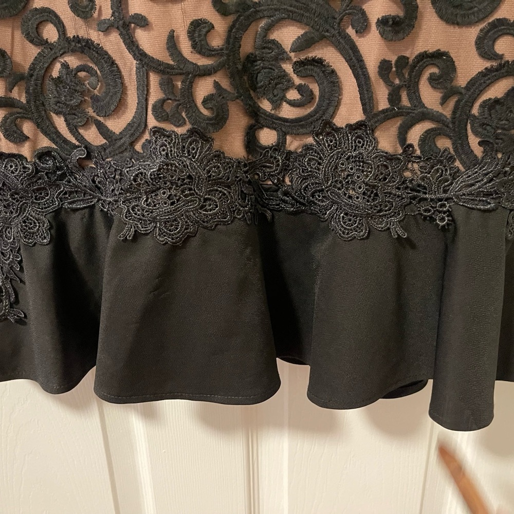 Dress - Picture 5 of 5